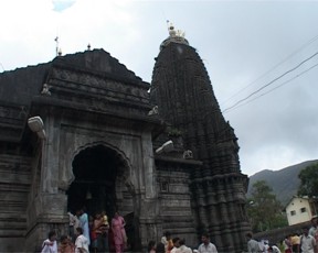 Hill to temple 12.jpg