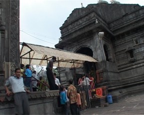 Temple entrance 8.jpg