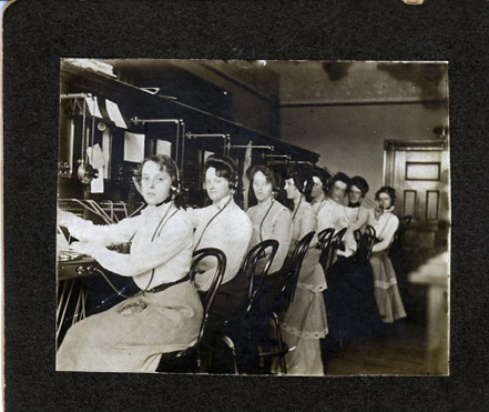 Operatorgirls.jpg